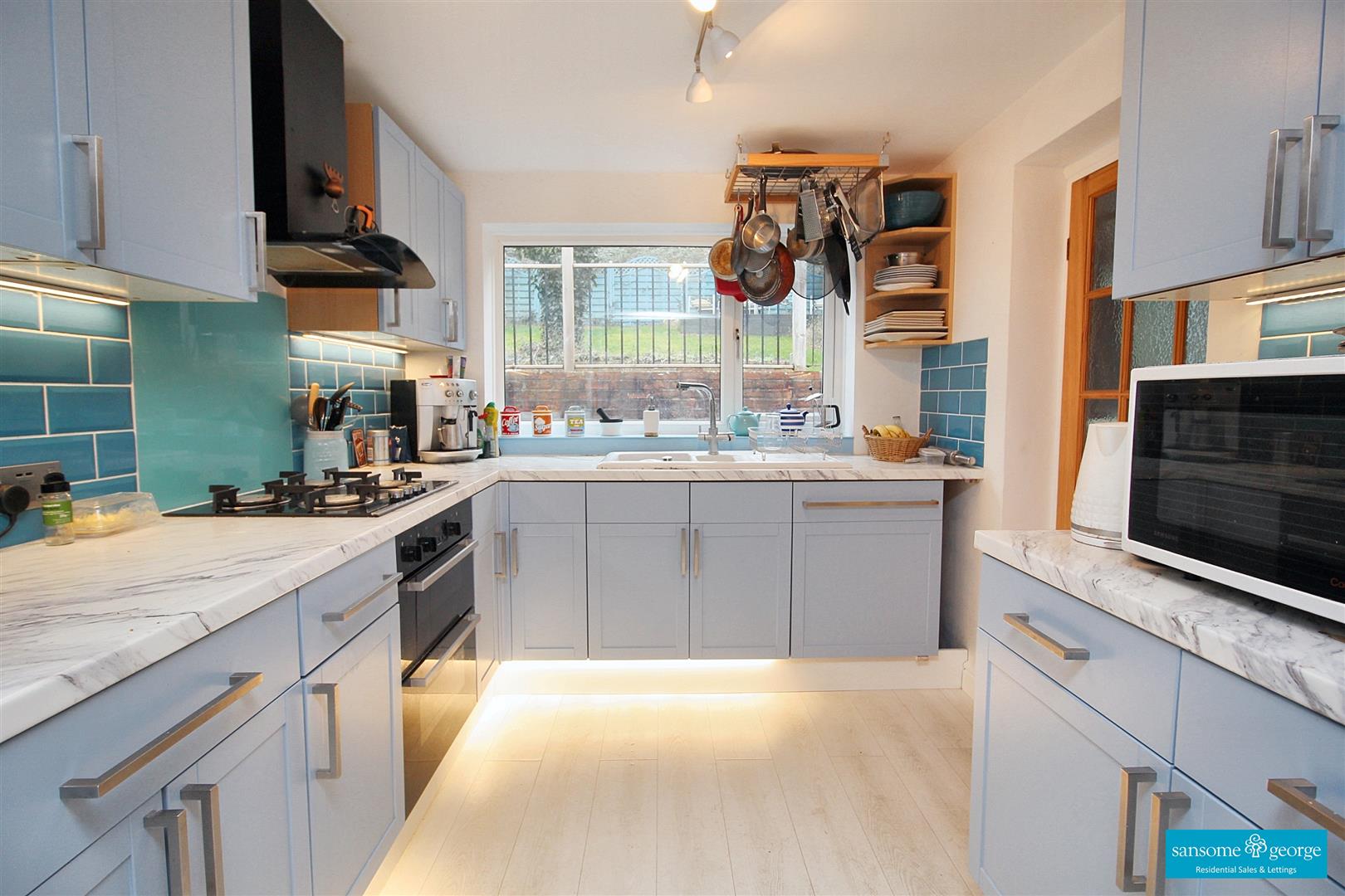 3 bed property in Overdown Road, Reading